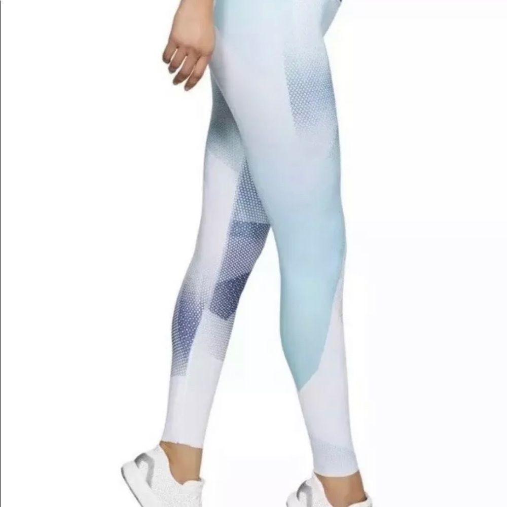 NWT Under Armour Womens Breathelux Printed Legging - Picture 3 of 10